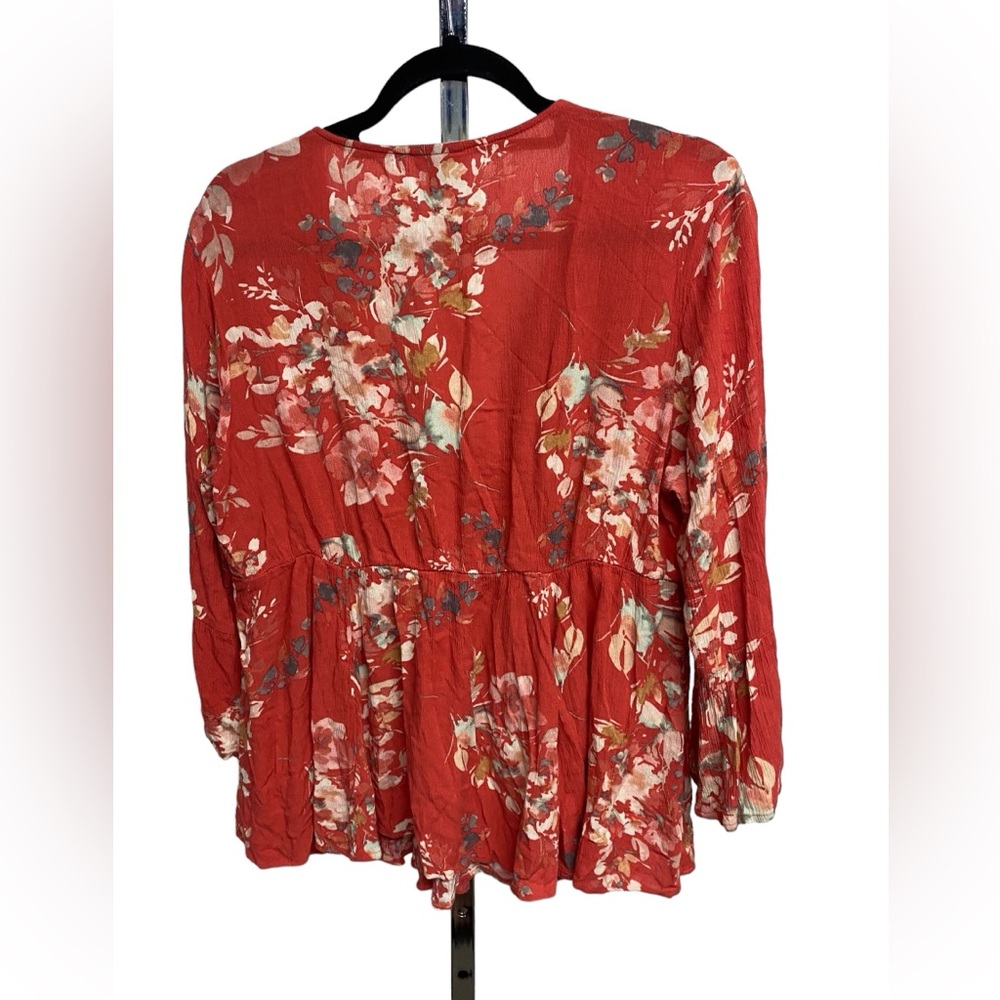 Torrid Floral Flowy Boho Blouse size 0X - Picture 2 of 2